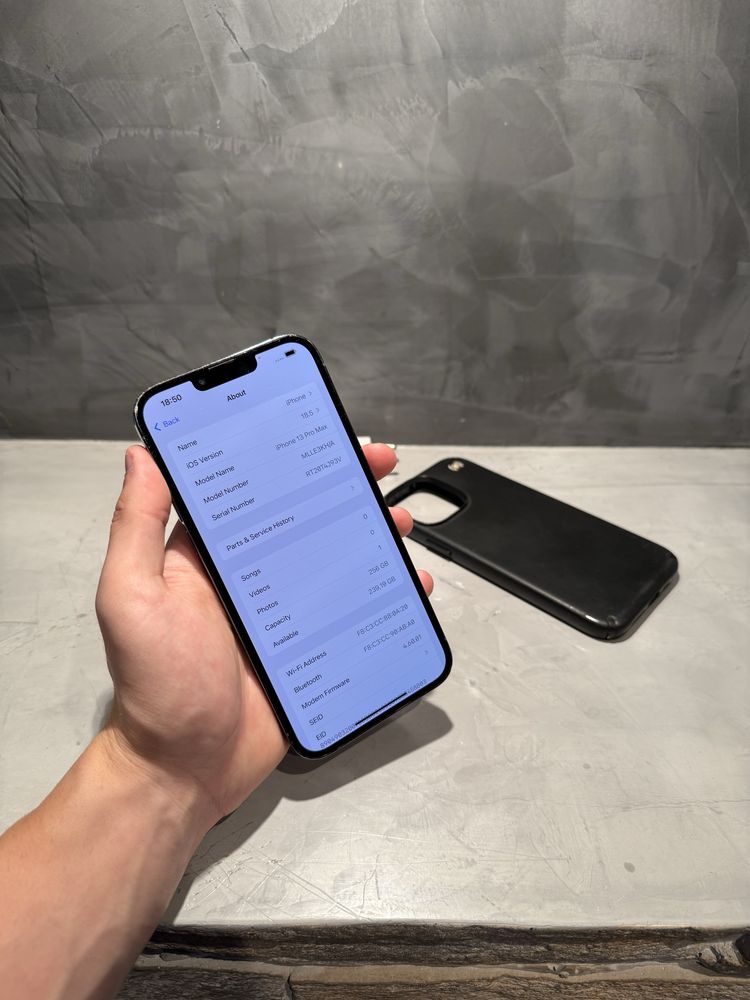 100% батерия! Iphone 13 Pro Max 256 GB Sierra Blue