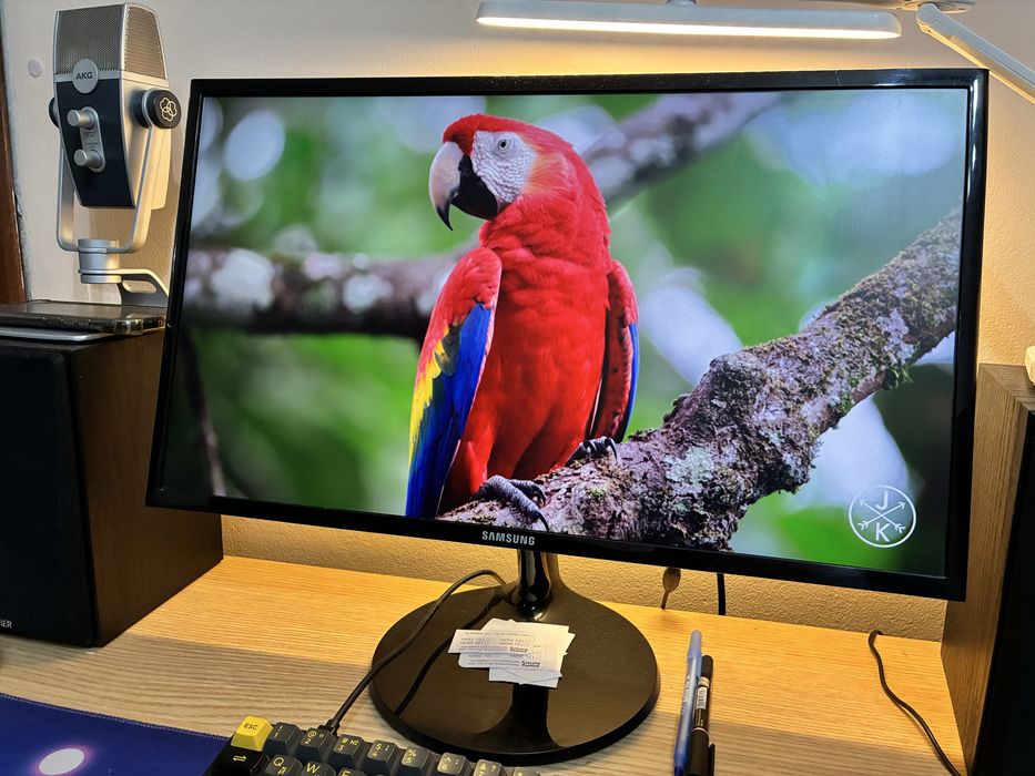 Монитор Samsung 24 дюйма