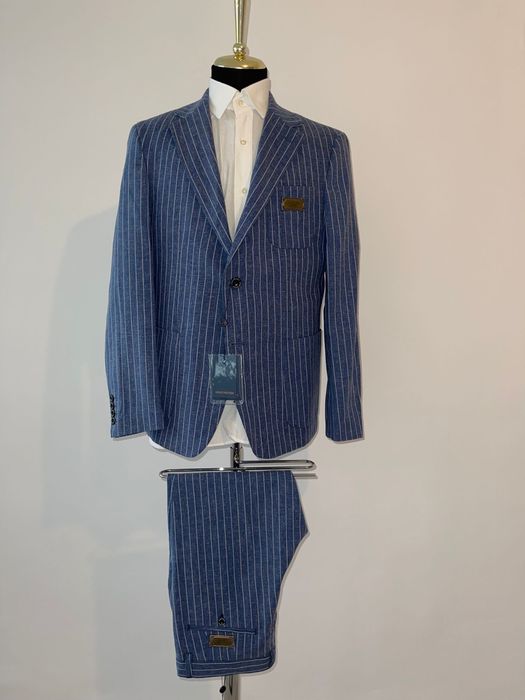 Costum elegant pentru barbati