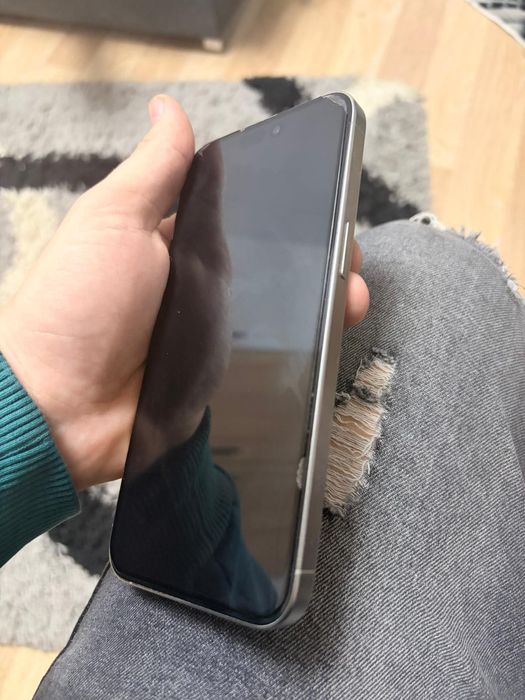 Vand iPhone 15 pro max 256