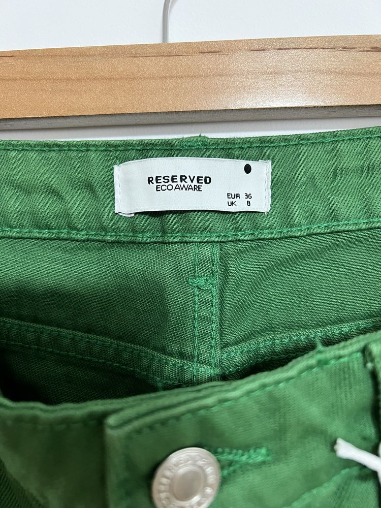 Pantalon denim verde Rezerved