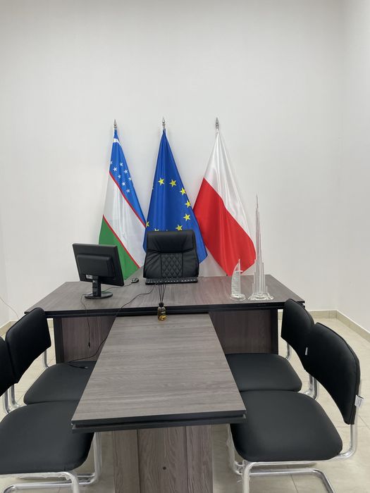Ofis uchun tayyor mebel konplekt
