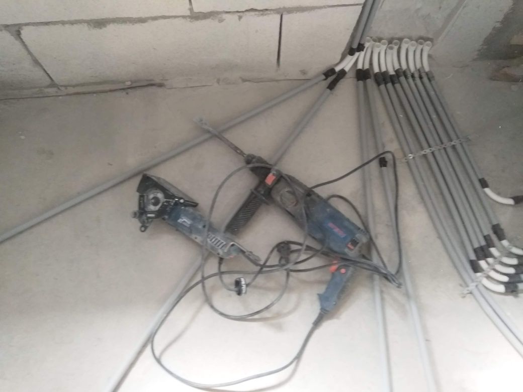 Electrician cu experienta