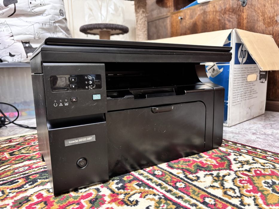 Продам принтер чб hp