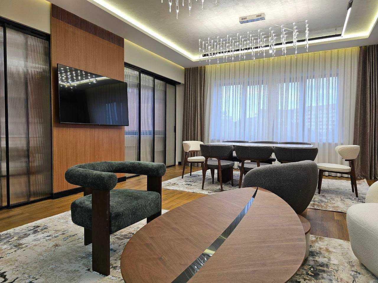 СРОЧНО продажа 4/4/8 Габус Метро Ойбек, 173м2