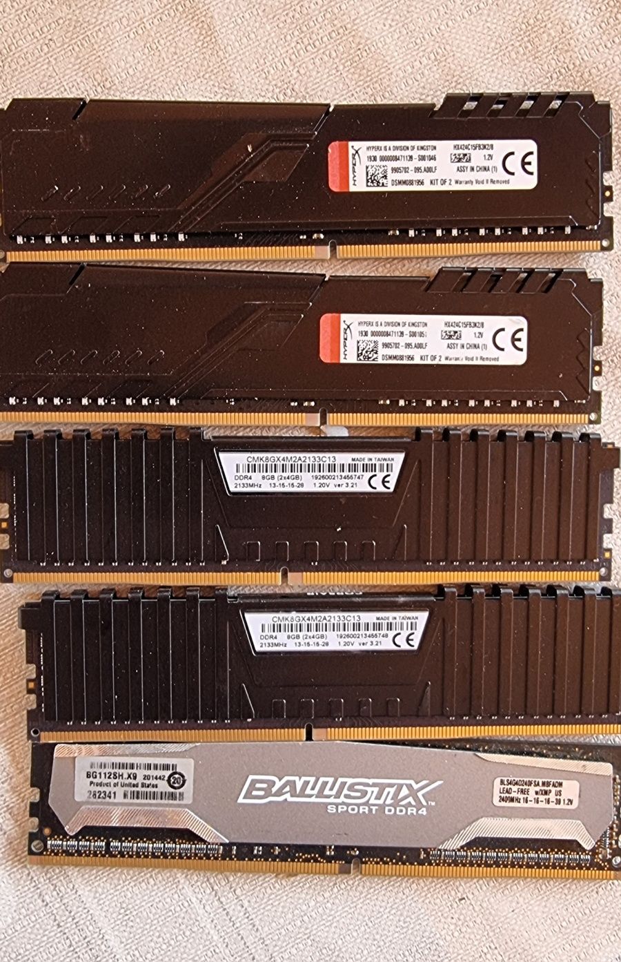 Рам памет 4 GB DDR4 за компютър с охладител