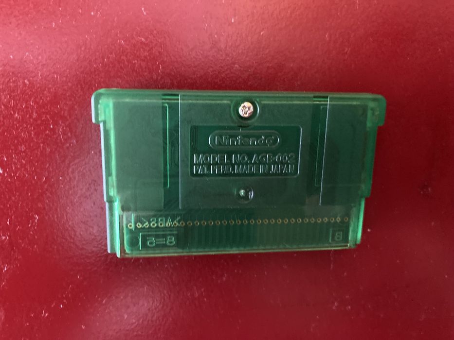 Gameboy emerald . Pokemon EMERALD Nintendo