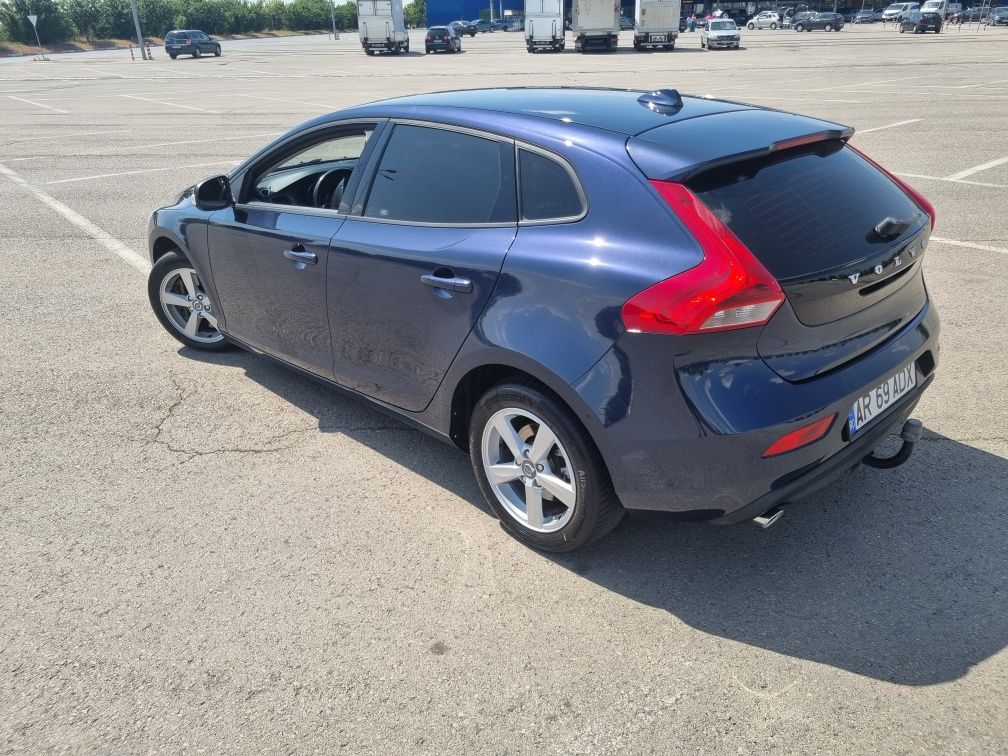 Vand Volvo V40 2015