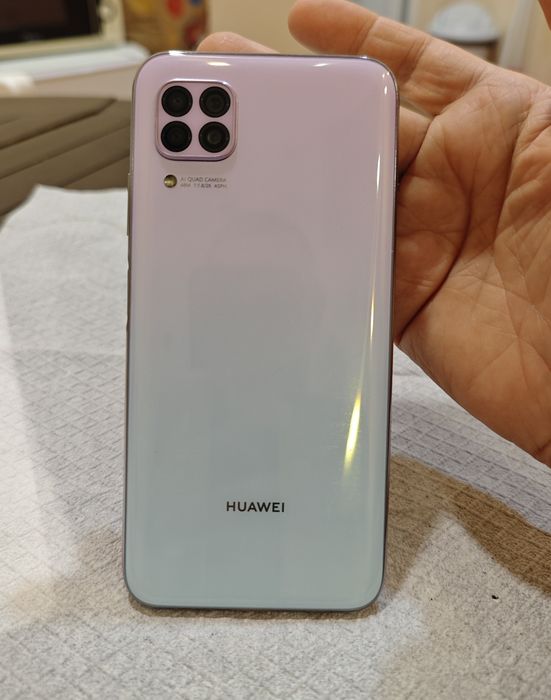 Смартфон Huawei P40 Lite
