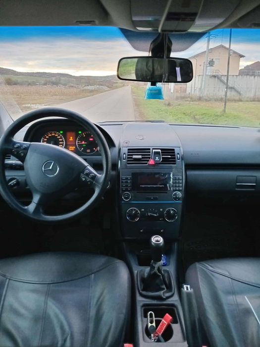 Vand sau Schimb Mercedes Benz A180