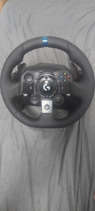 Vând volan gaming Logitech g923 xbox edition