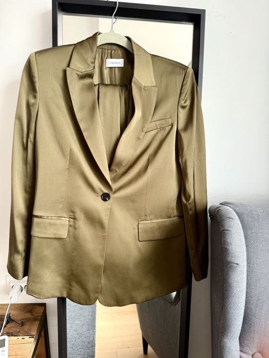 Нов костюм MOTIVI