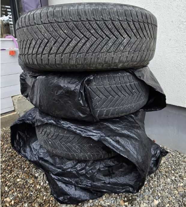 Jante originale Volvo si anvelope all season Minerva by Continental