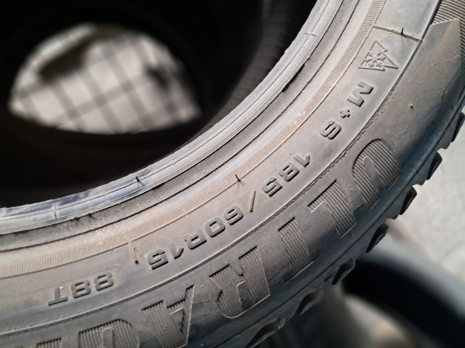 Резина бу комплект в хорошем состоянии