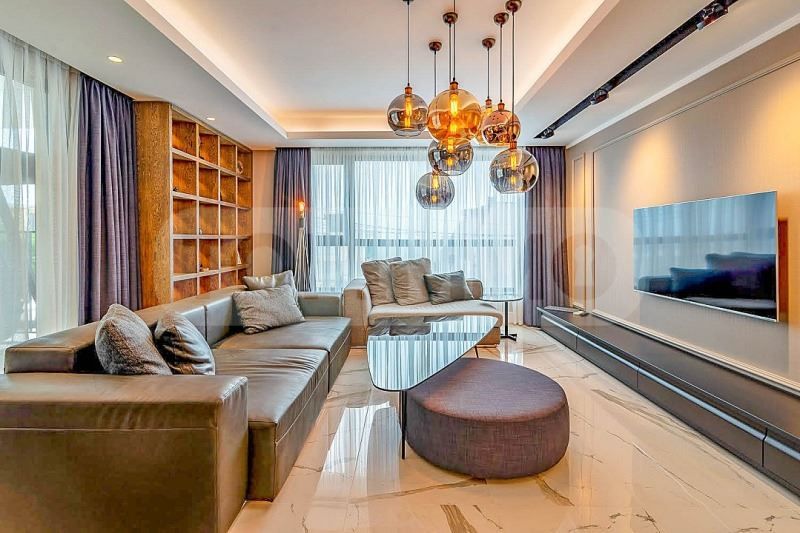 Продава се Тристаен апартамент в Варна, Бриз - 150 кв.м за 2500 €/кв.м - Снимка #4