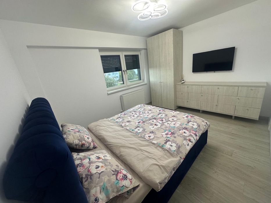 Inchiriez apartament 2 camere -Complex Decebal Residence