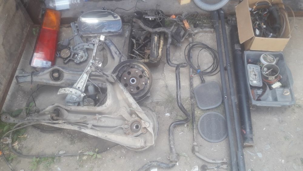 Продам запчасти хонда црв