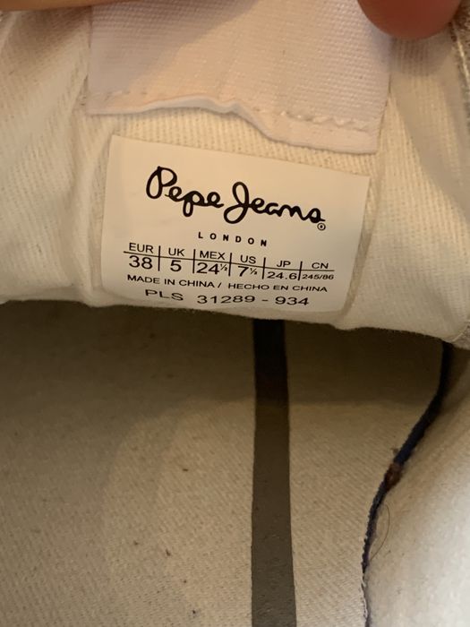 Дамски кецове/ Гуменки Pepe Jeans Brady сребристи  38 номер