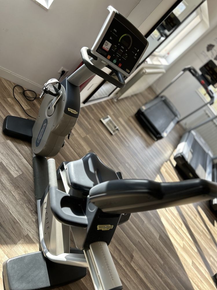 Bicicleta fitness TechnoGym