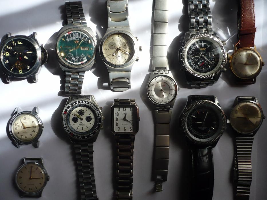 Colectie de ceasuri mecanice foarte vechi,de mana