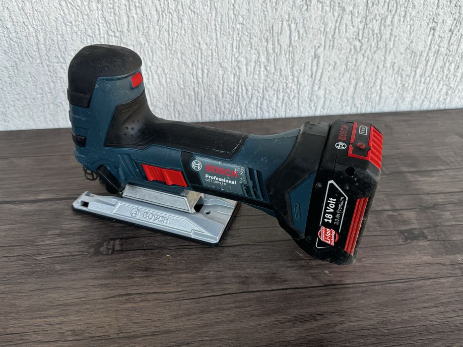 Fierastrau pendular BOSCH Professional GST 18V-Li S