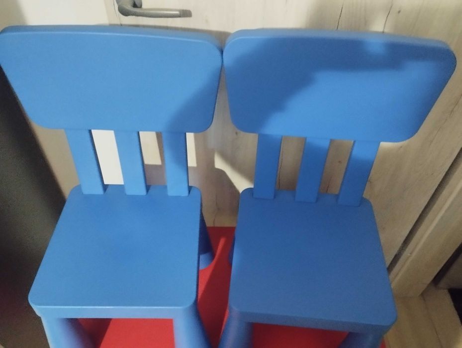 Masa și două scaune Ikea copii