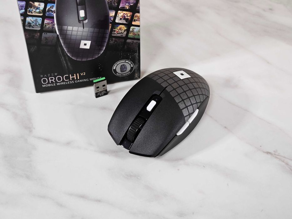 Razer Orochi V2 Roblox Edition: Ултра лека, безжична, уникален дизайн