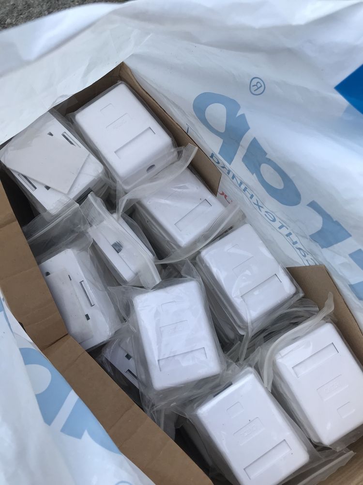 Розетка компьютерная RETIC на 1 порт, RJ-45 50 шт