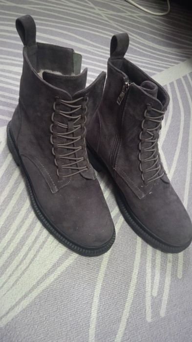 Новый сапоги зимние замшевые , не скользить размер 38