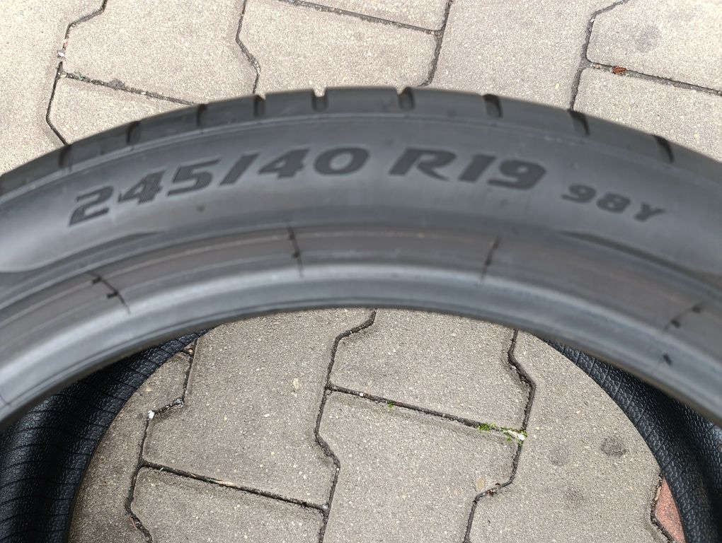 Două anvelope de vara 245 40 19 Pirelli P Zero dot 2021