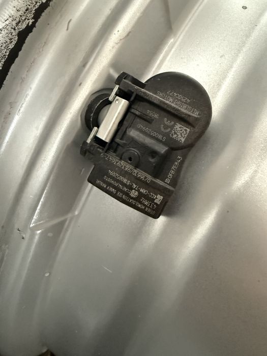 Jante 5x108 Volvo 17 xc 40 xc 60 xc 90 v60 originale senzori presiune