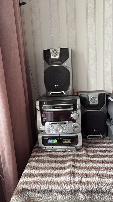 Продам музыкальный центр