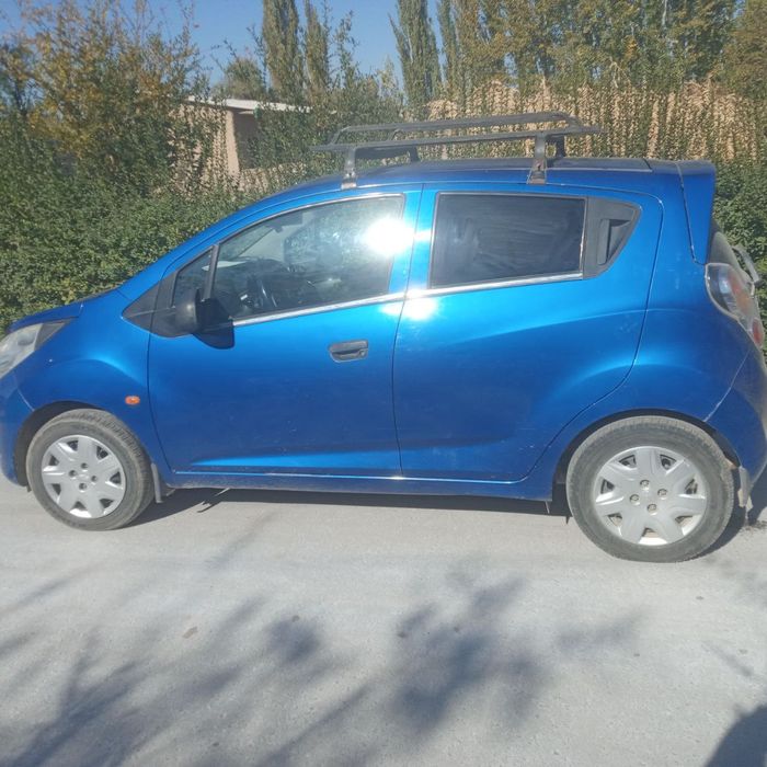 Spark moshina sotiladi