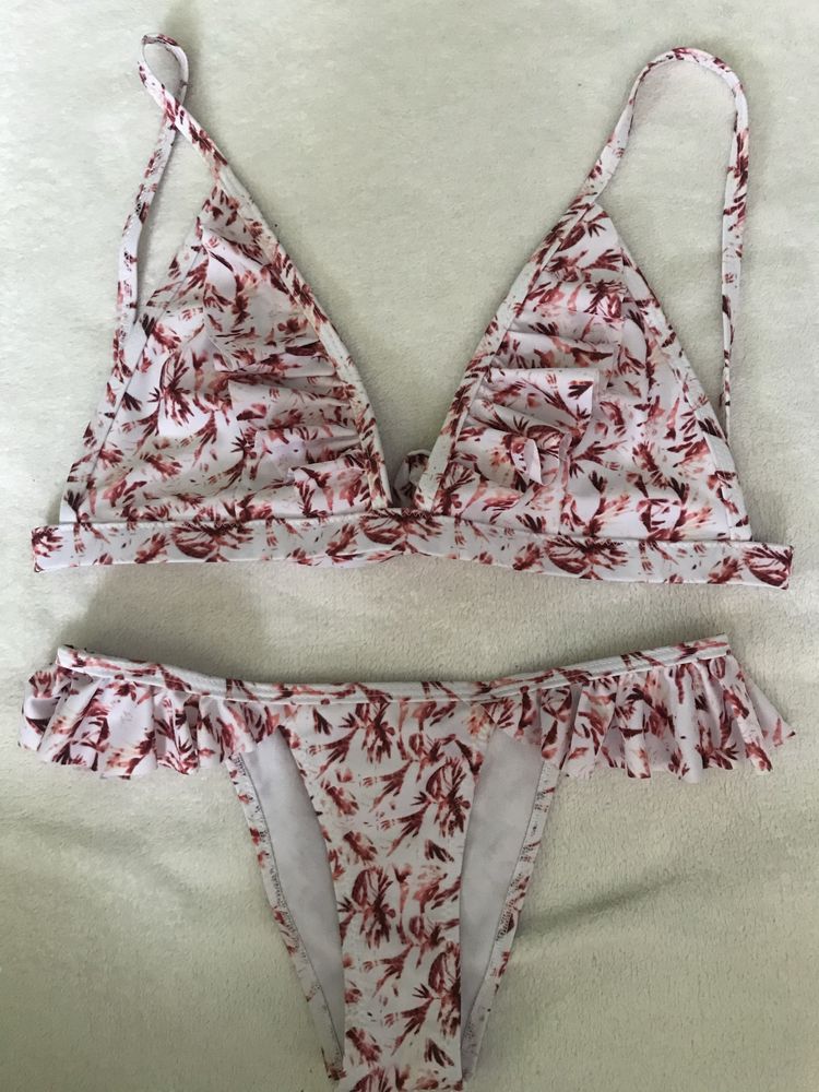 Costum de baie alb