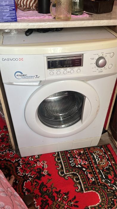 Продам стиральную машину на запчасти