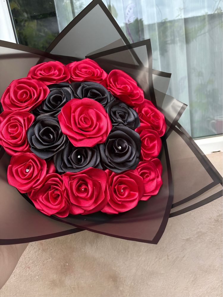 Buchet de flori din satin