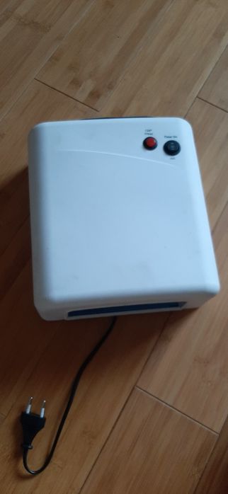 Продам лампа для маникюра