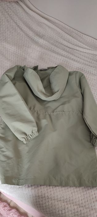 Продавам детско яке, тип парка, пролет - есен