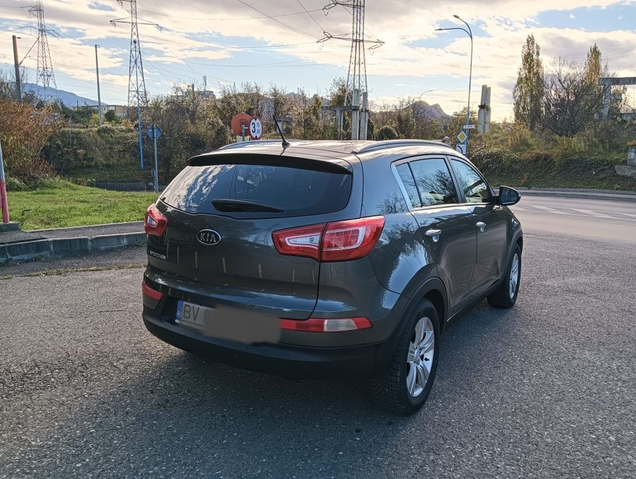 Vând Kia sportage 2012 1.7 Diesel 10.000 euro