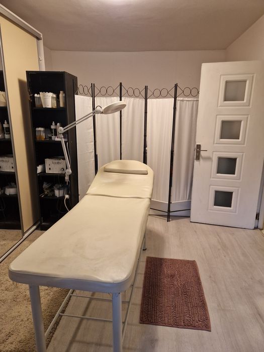 Pat cosmetica + lampa+ paravan + soldat