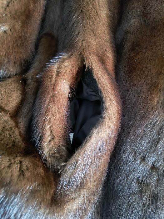 vand haina blana nutrie/nurca