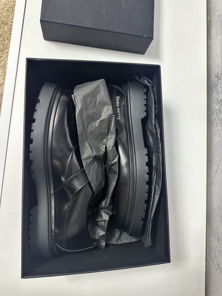 Pantofi Filling Pieces
