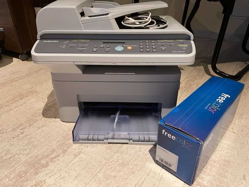 Samsung SCX-4521 Multifunctionala / Imprimanta / Scanner / Fax / Xerox