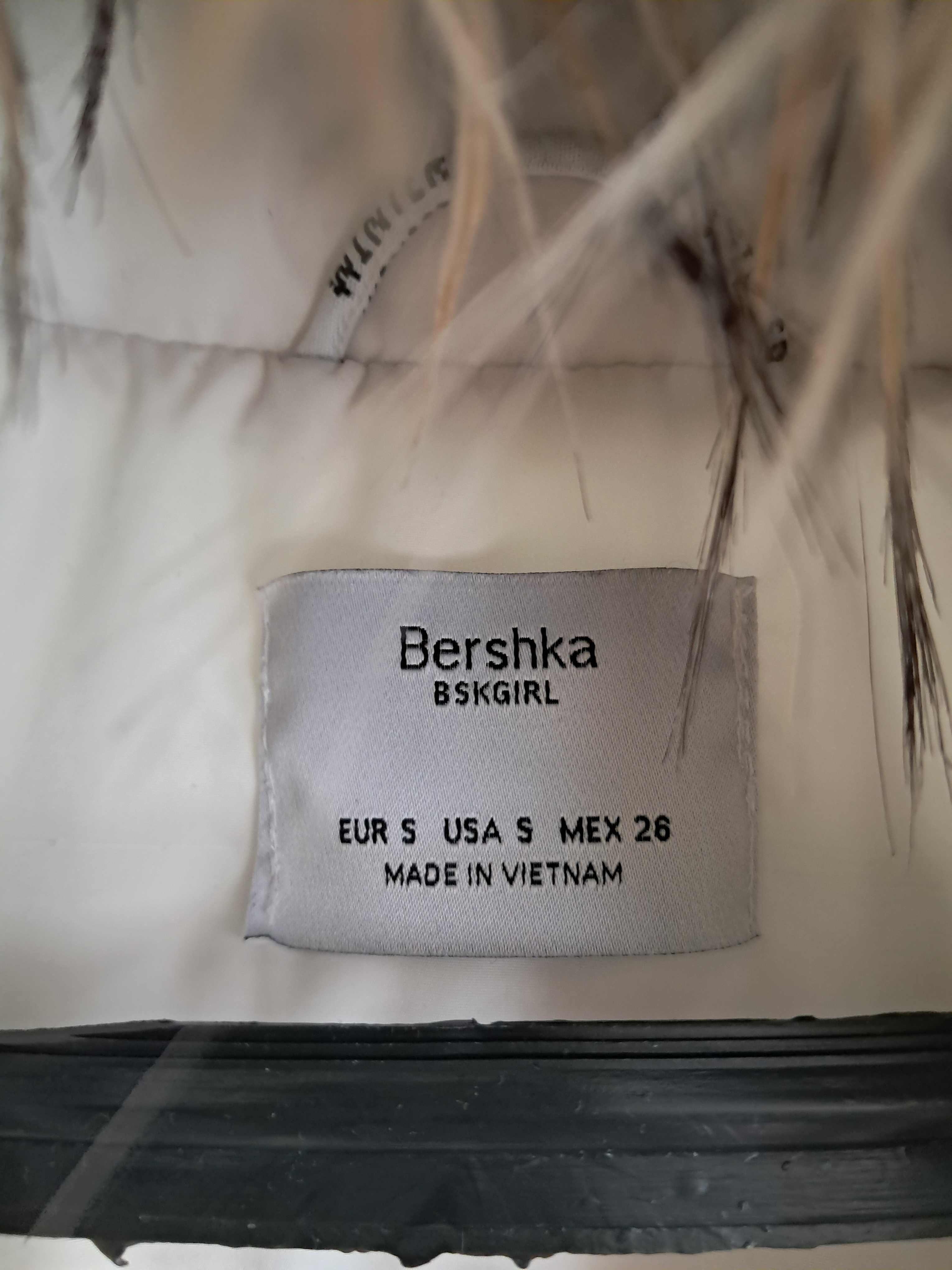 Зимно яке Bershka S