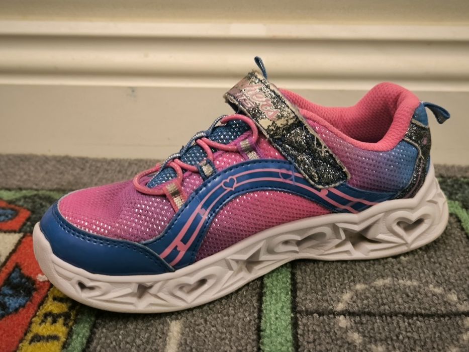 Adidași Skechers mărimea 31