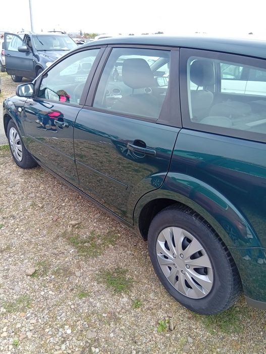 Ford Focus an 2007 benzina !