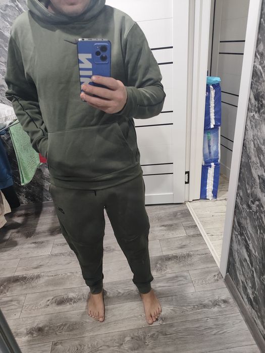 Продам спортивный костюм двойка