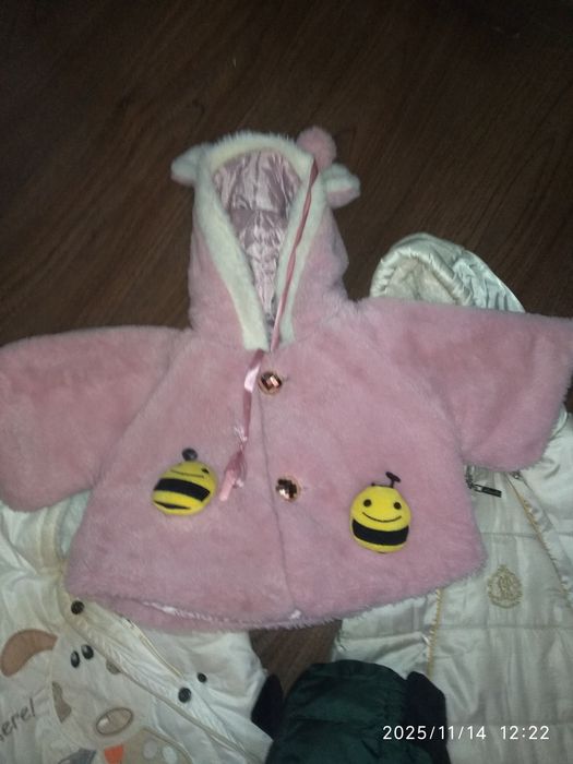 Oq kanbenzon 6 oyga seriysi 1 yoshgacha qora kurtka 1 yoshgacha pancho