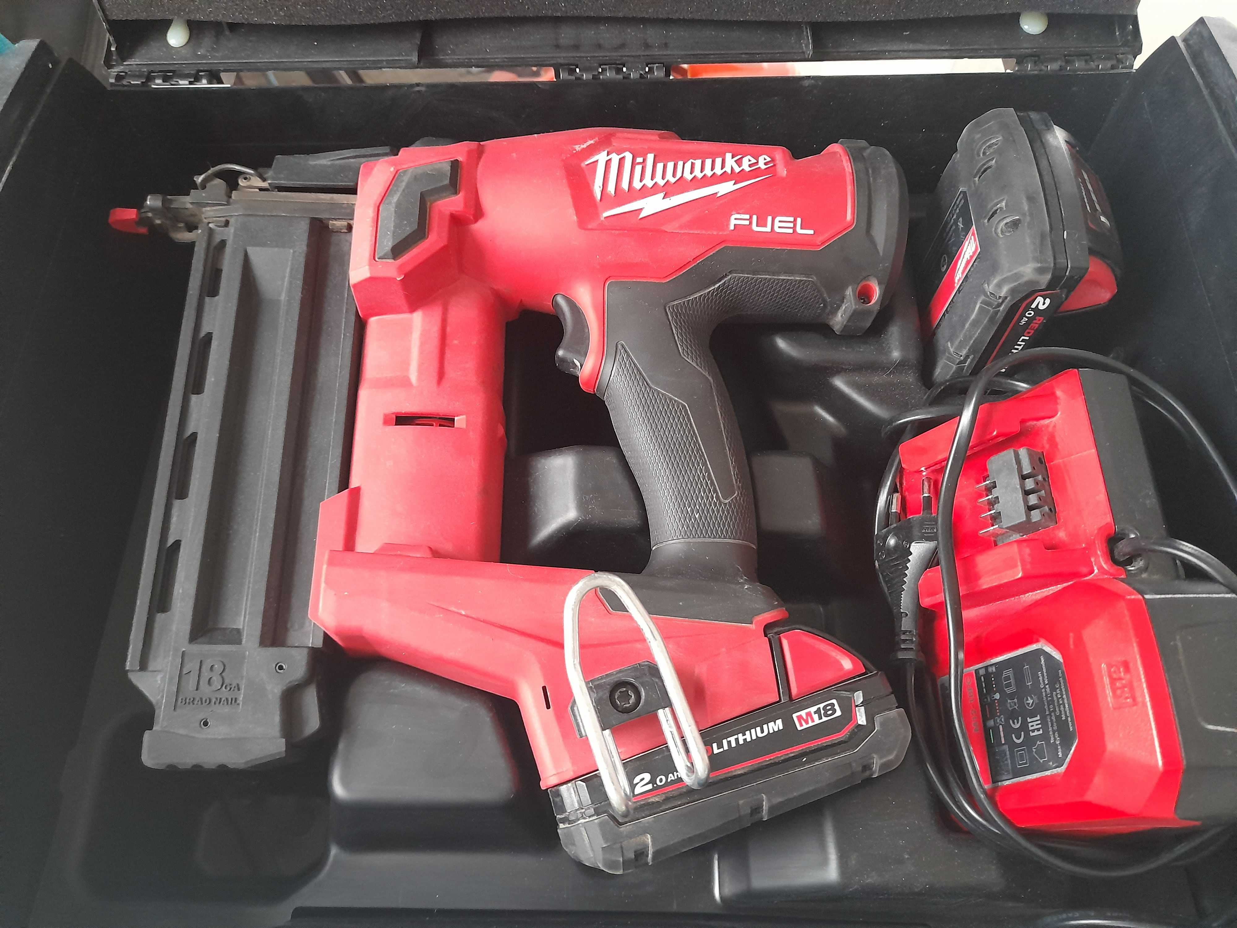 Pistol cuie Milwaukee M18 FN18GS