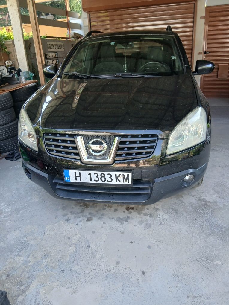 Кола Nissan Qashqai